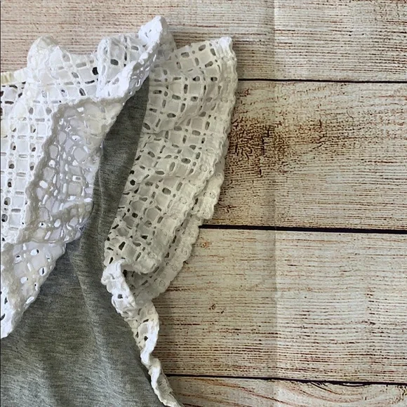 J Crew Gray and White Lace Trim Top - Picture 4 of 7